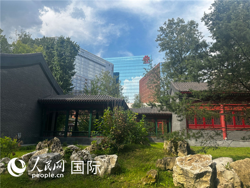 莫斯科中國貿易中心的中式園林“華銘園”一角。人民網記者 申佳平攝