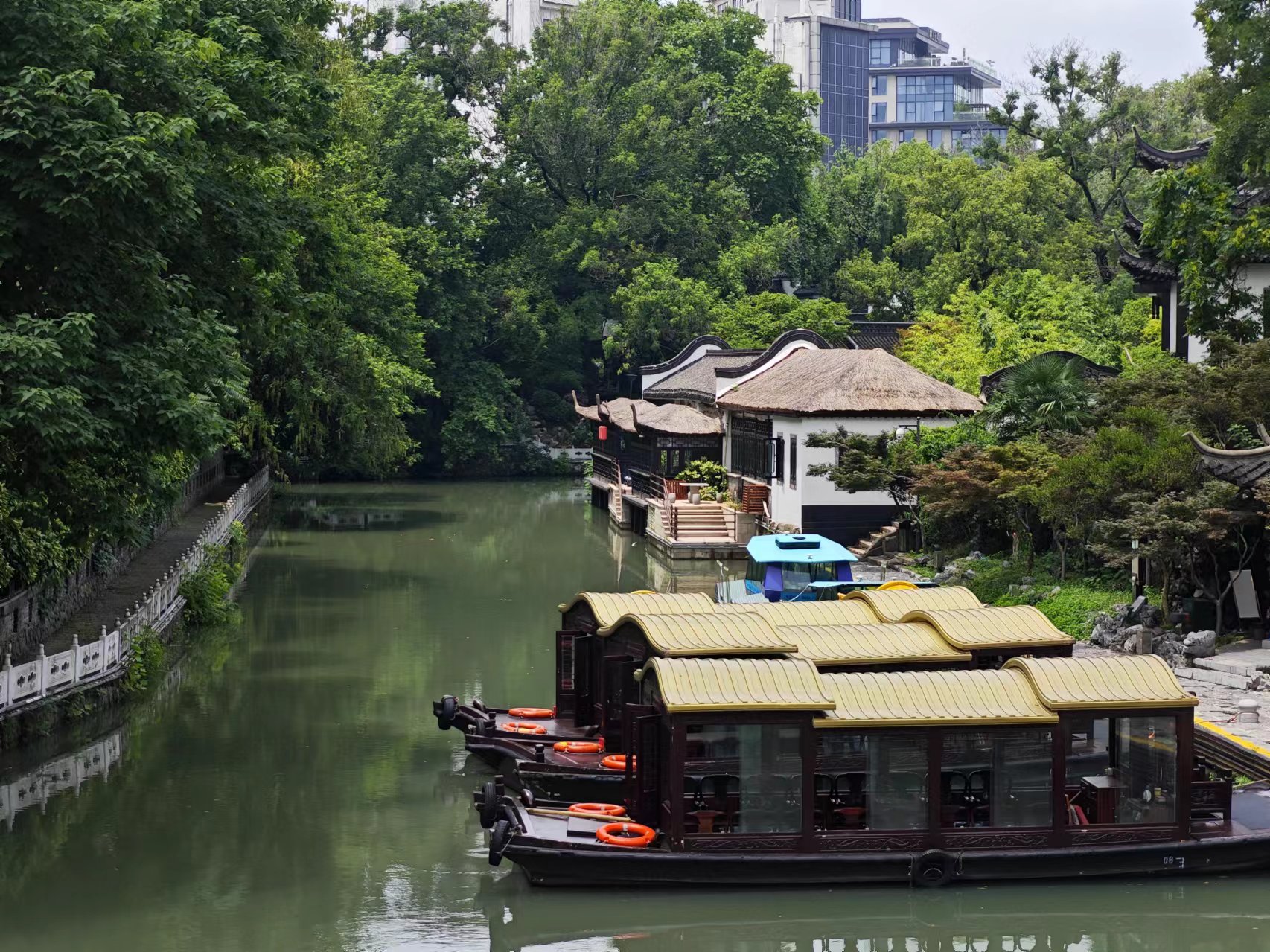 揚(yáng)州大運(yùn)河文化旅游度假區(qū)一角。人民網(wǎng)記者 黃鈺攝