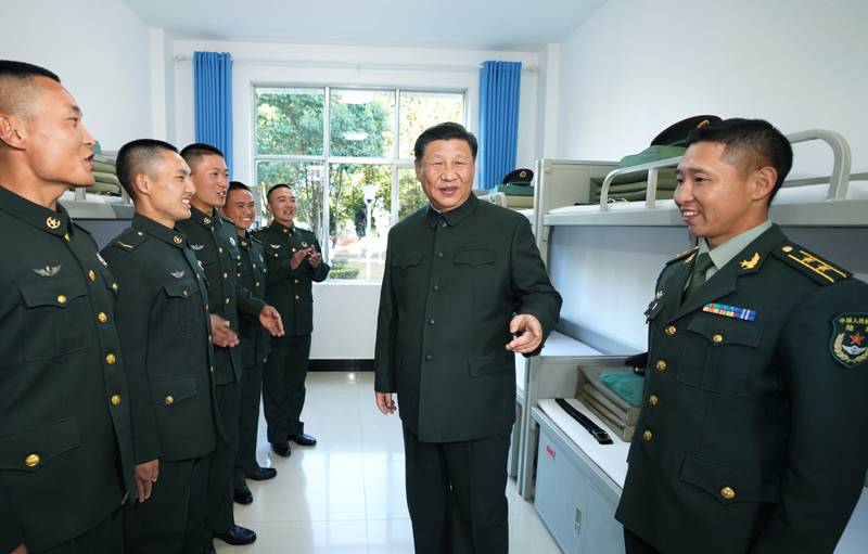 2020年1月19日，習(xí)近平主席視察駐云南部隊，深入邊防一線，看望慰問官兵。