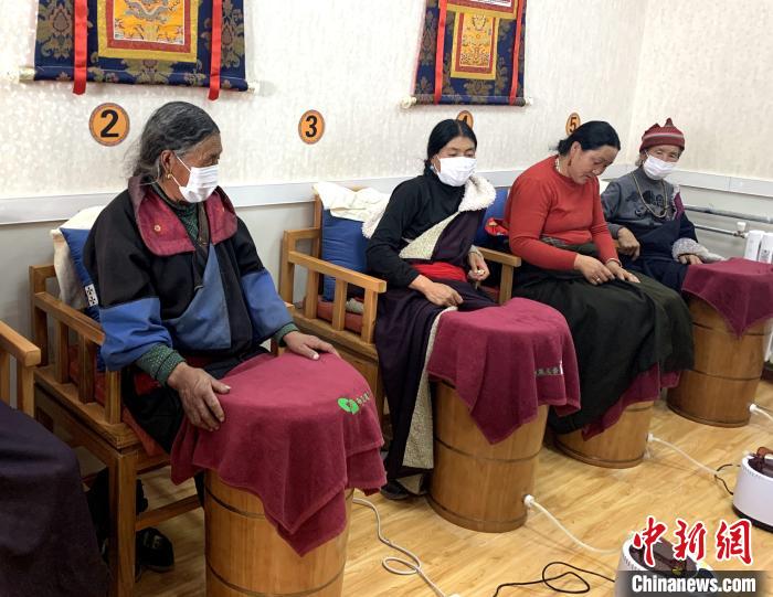 青海藏鄉(xiāng)醫(yī)改見(jiàn)聞：公共衛(wèi)生分片區(qū)，濱?！巴庠眰鲙蛶?/></a></div>
                        <div   id=