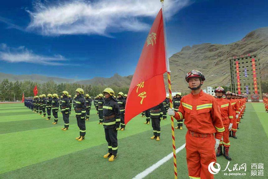 誓師大會(huì)現(xiàn)場(chǎng)。 人民網(wǎng) 李海霞 攝
