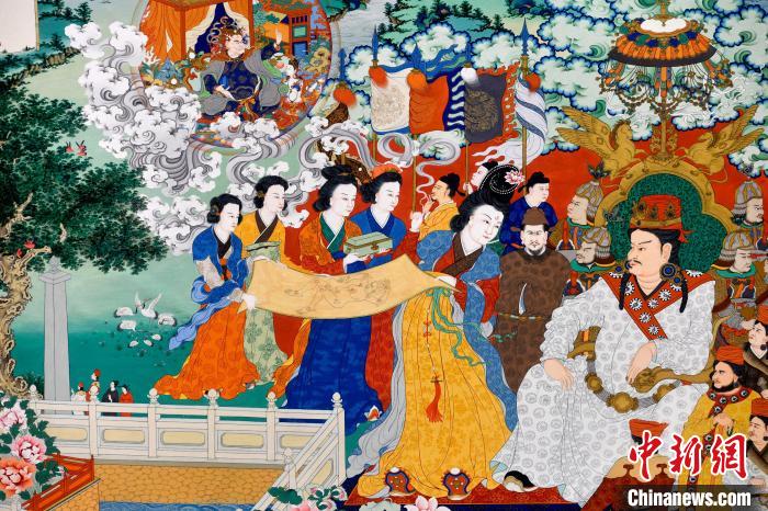 圖為5月16日，展覽中的新創(chuàng)唐卡作品(局部)?！±盍?攝